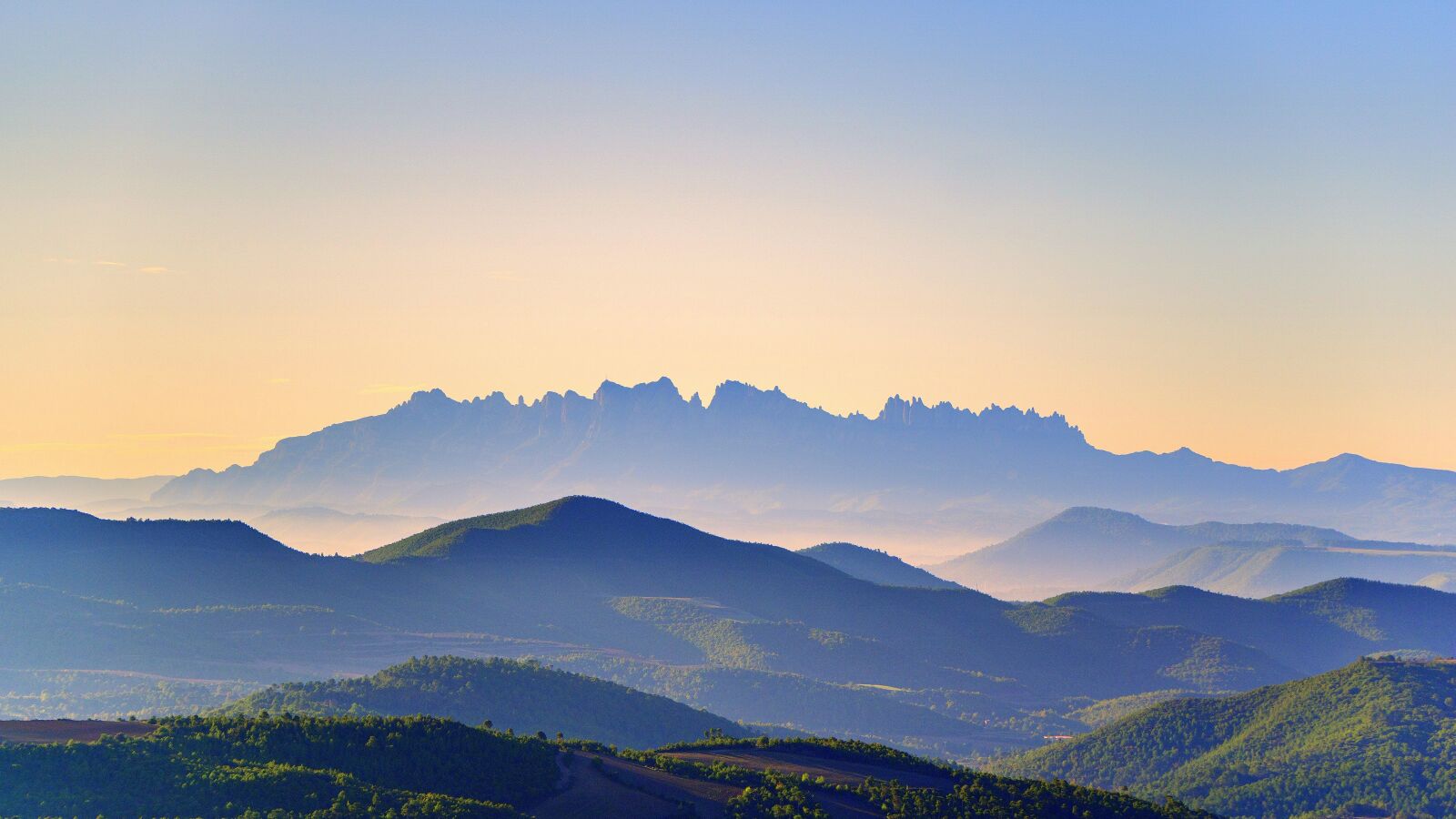 Sony E PZ 18-105mm F4 G OSS sample photo. Landscapes, nature, montserrat photography