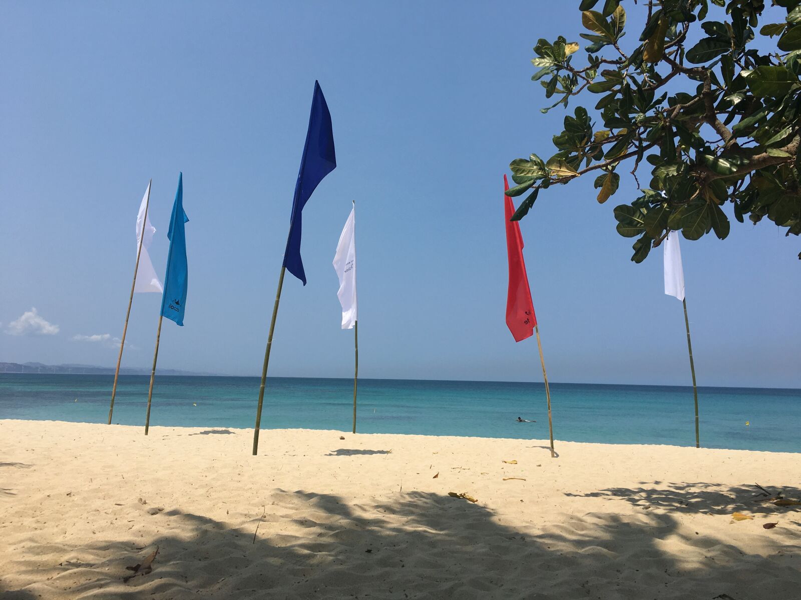 iPhone 6s back camera 4.15mm f/2.2 sample photo. Beach, philippines, summer photography