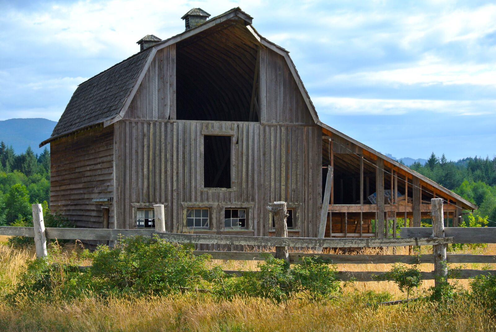 Nikon 1 J1 sample photo. Farm, barn, rural photography