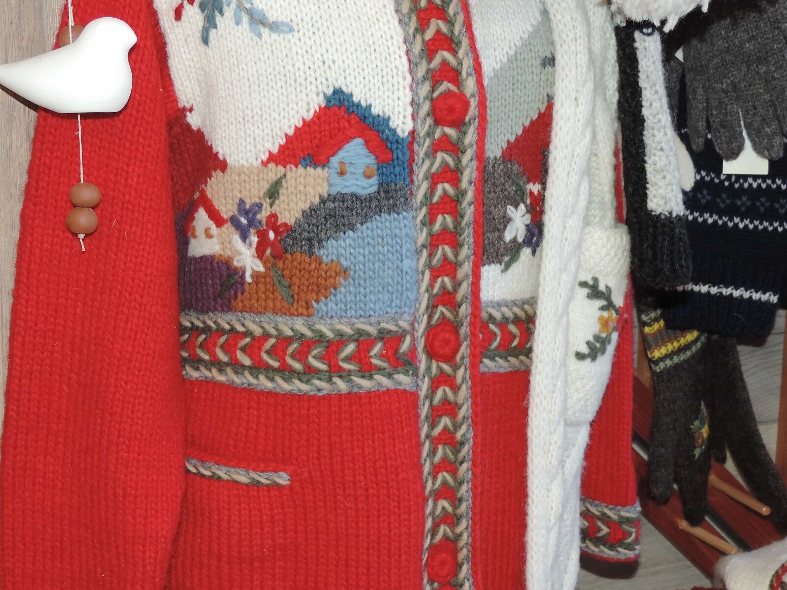 Nikon Coolpix P520 sample photo. Craft, handmade, knitwear, sweater photography