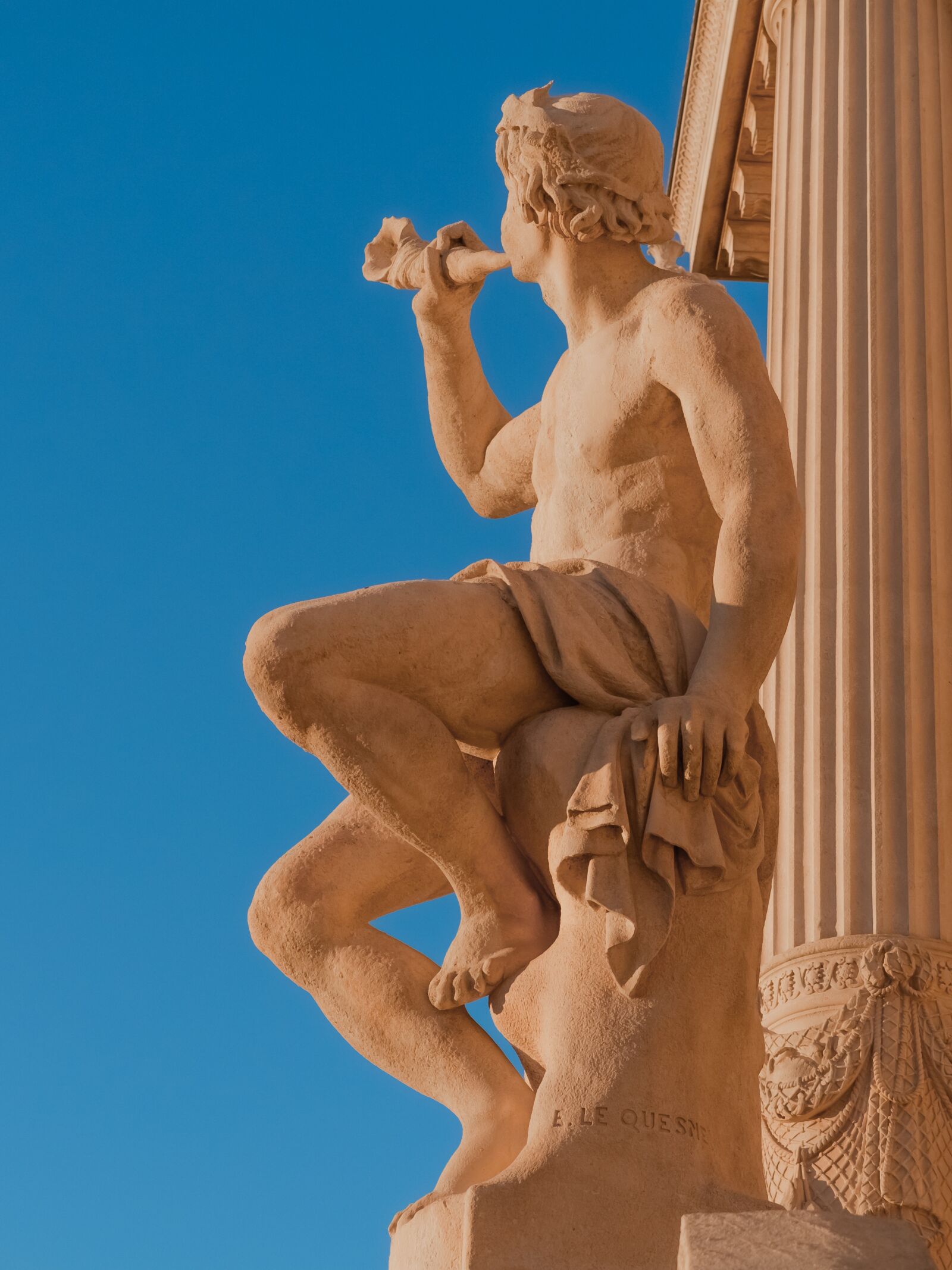 Fujifilm X30 sample photo. France, marseille, statue photography
