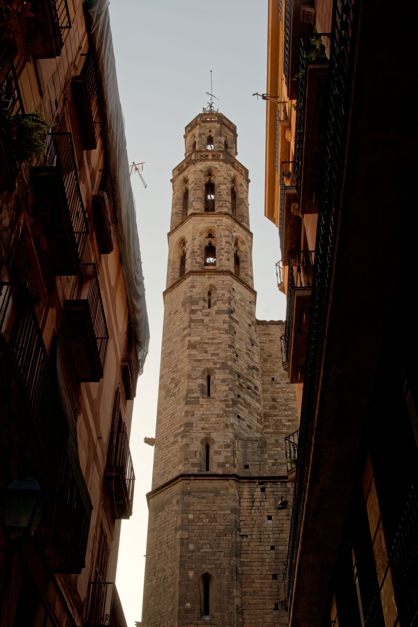 Nikon D50 sample photo. Steeple, barcelona, catalonia photography