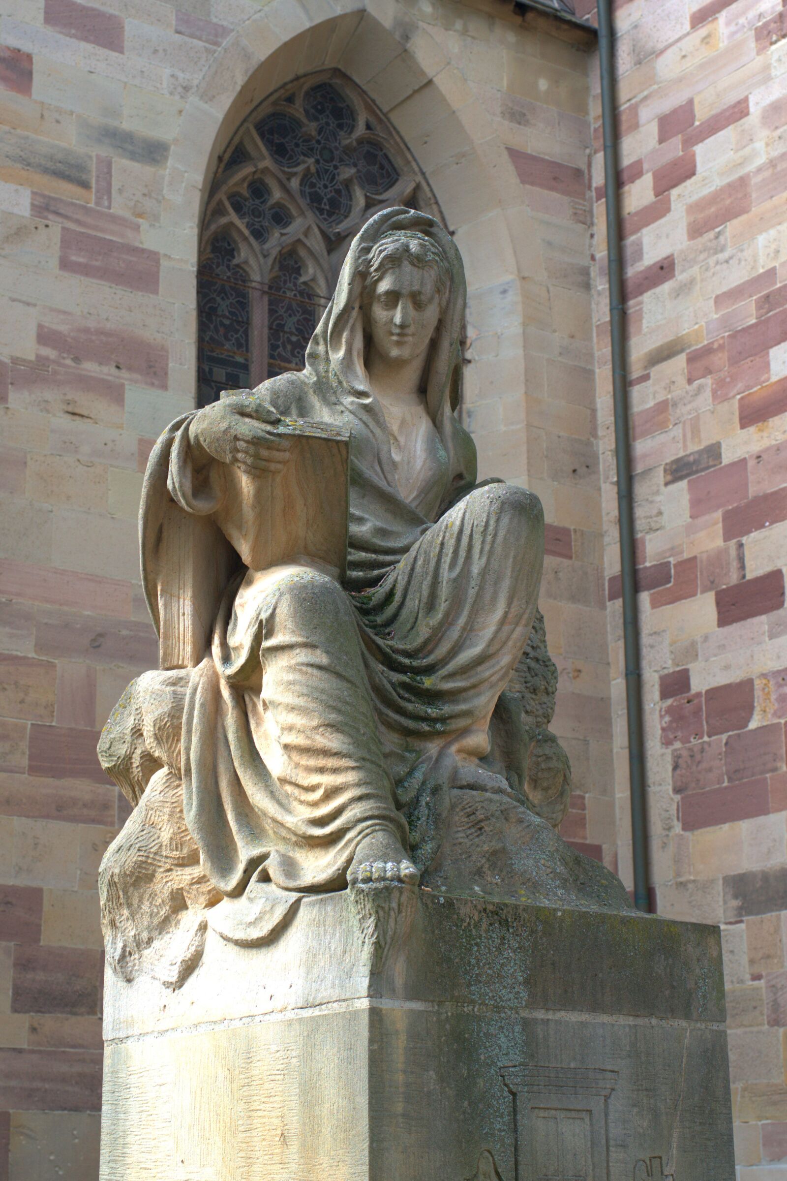 Sony FE 50mm F2.8 Macro sample photo. Church, sculpture, religion photography