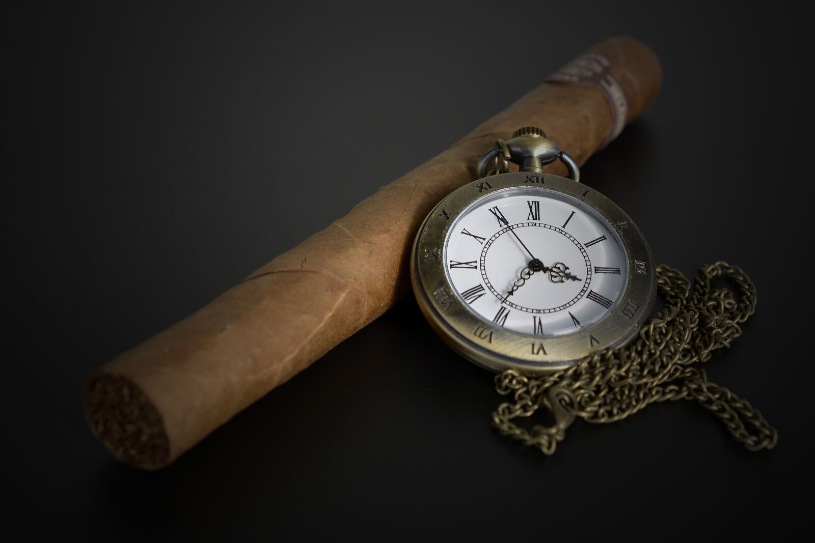 Nikon D7100 sample photo. Pocket watch, time of photography