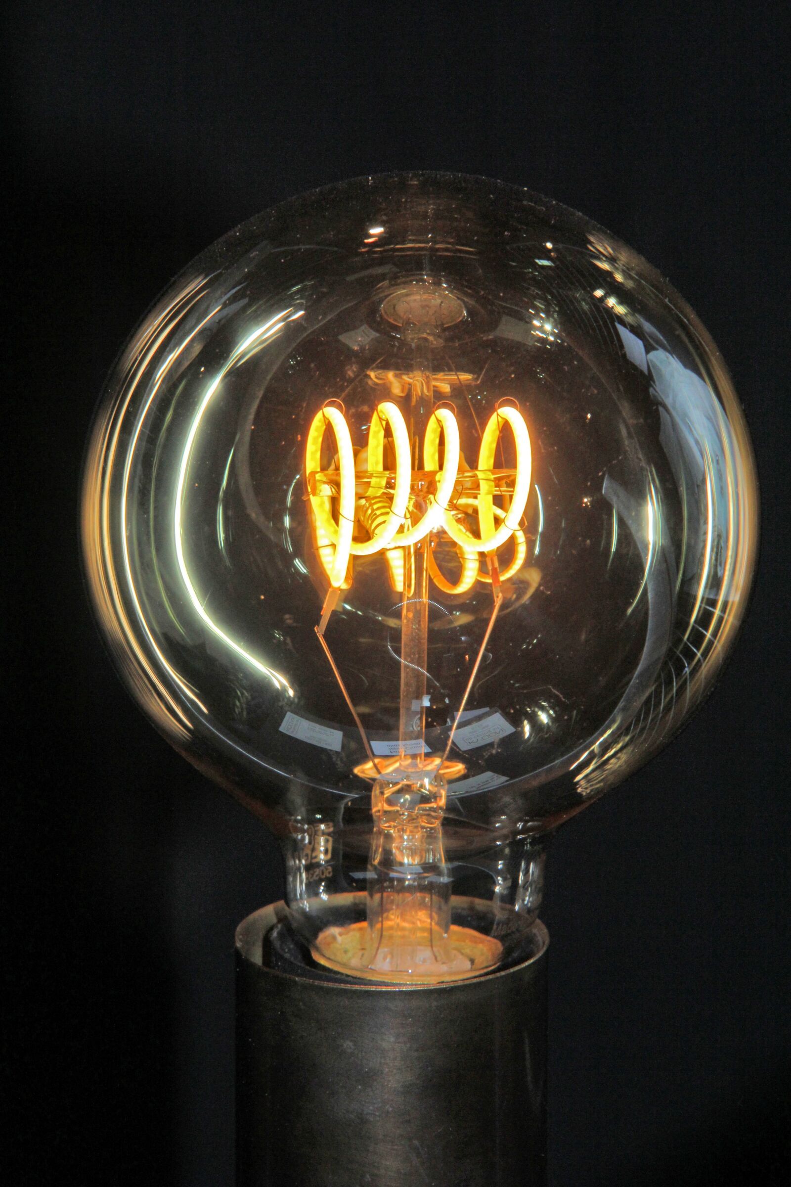 Canon EOS 60D sample photo. Bulb, filament, electricity photography