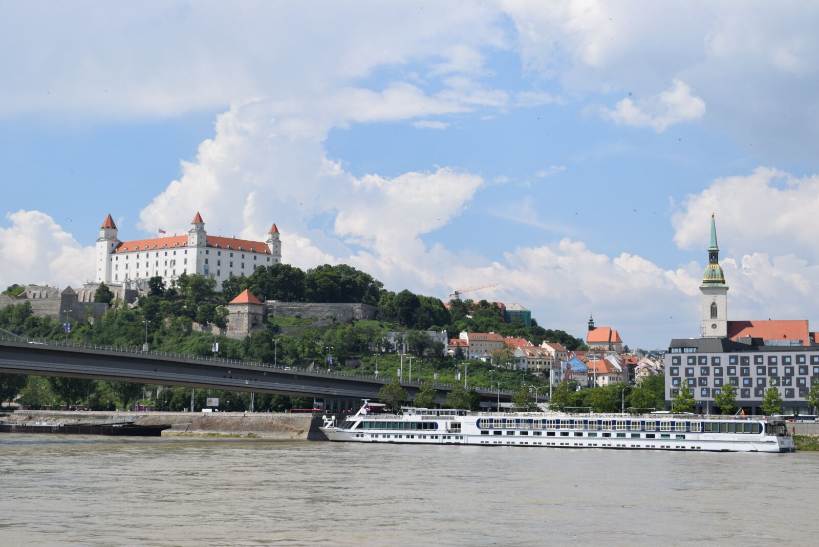Nikon D3300 sample photo. Castle, danube, bratislava photography