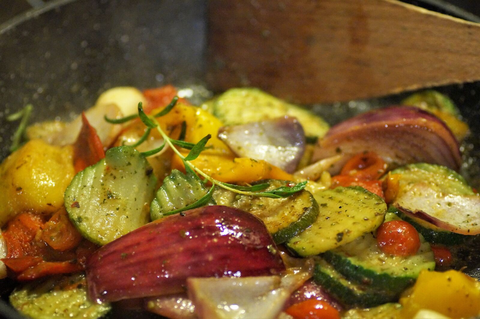 Sony SLT-A58 sample photo. Grilled, vegetables, vegetable photography
