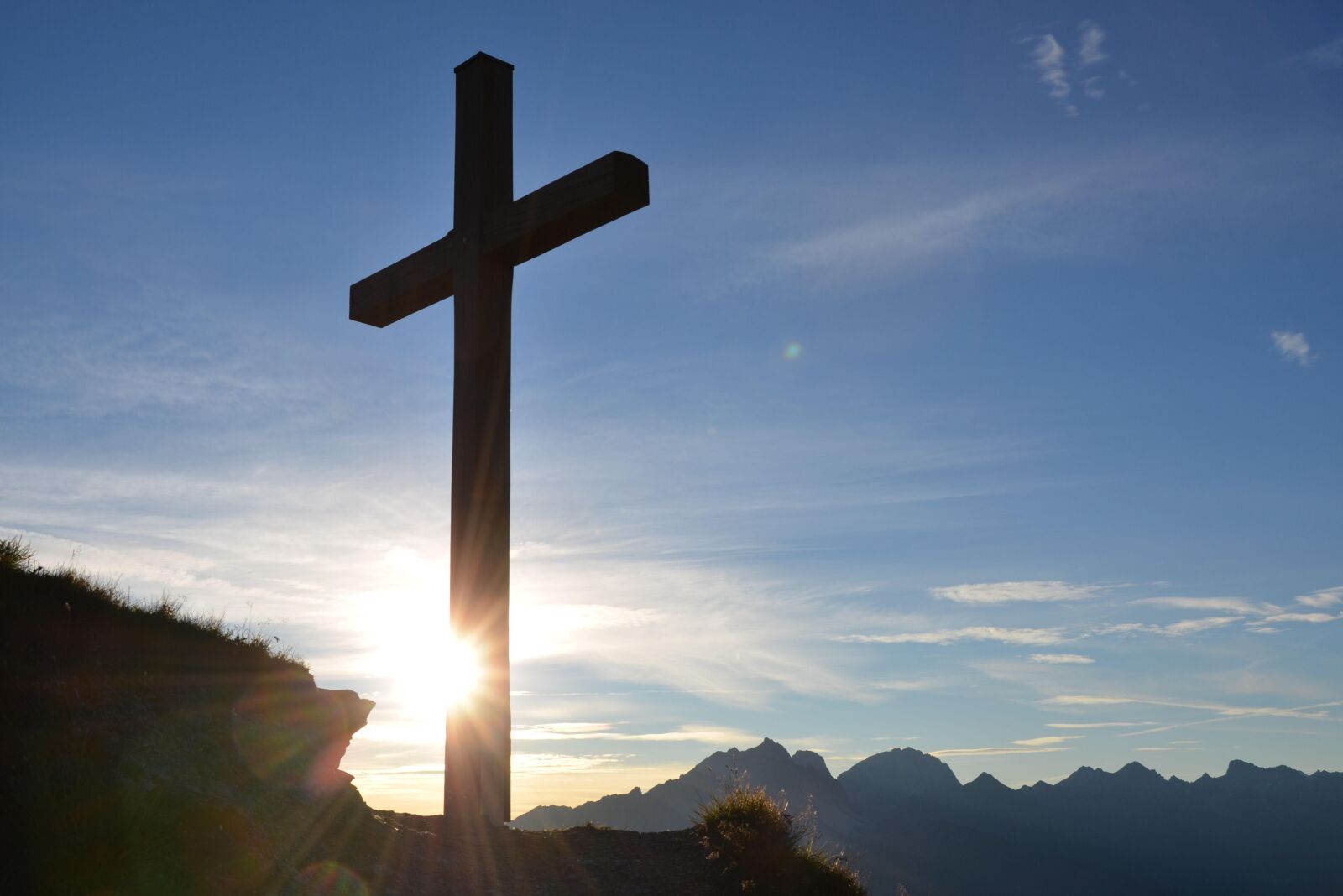 Nikon D7000 sample photo. Cross, mourning, mountain cross photography