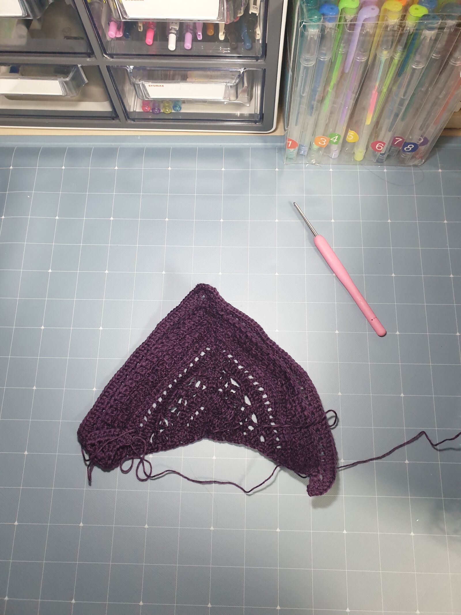 Samsung Galaxy S9+ sample photo. Start, crochet hook, thread photography