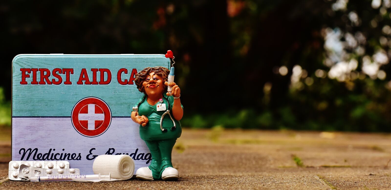 Nikon D7200 sample photo. First aid, nurse, funny photography