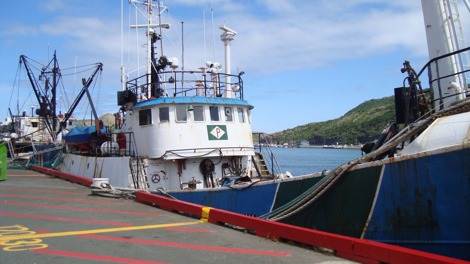 Sony Cyber-shot DSC-W120 sample photo. Ship, docked, harbour photography