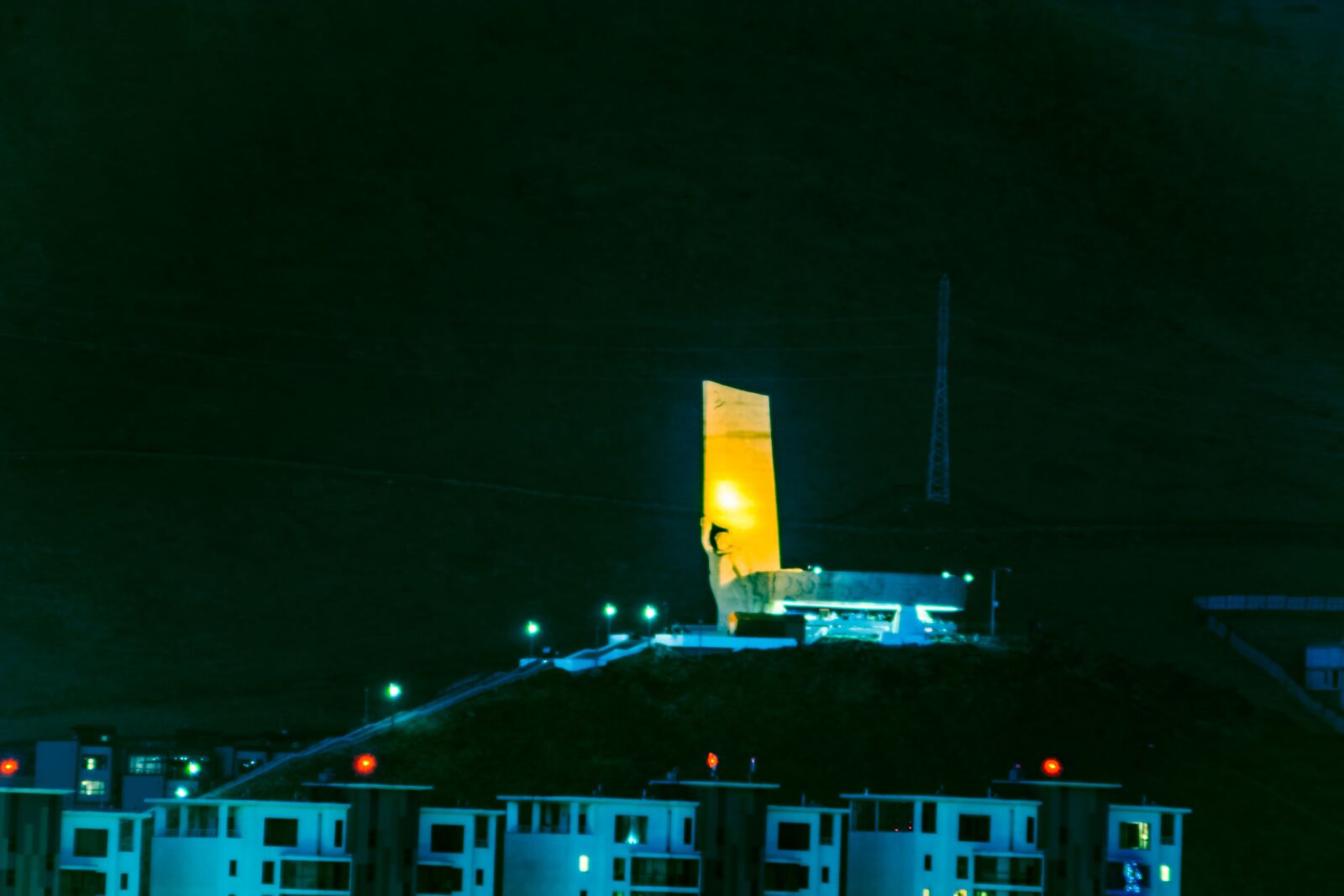 Nikon D7100 sample photo. Monument, night, city photography