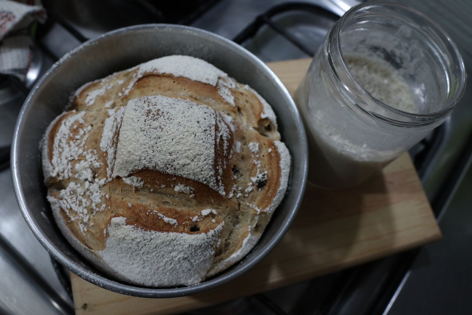 Canon EF-M 18-150mm F3.5-6.3 IS STM sample photo. Sourdough, bread, yeast photography