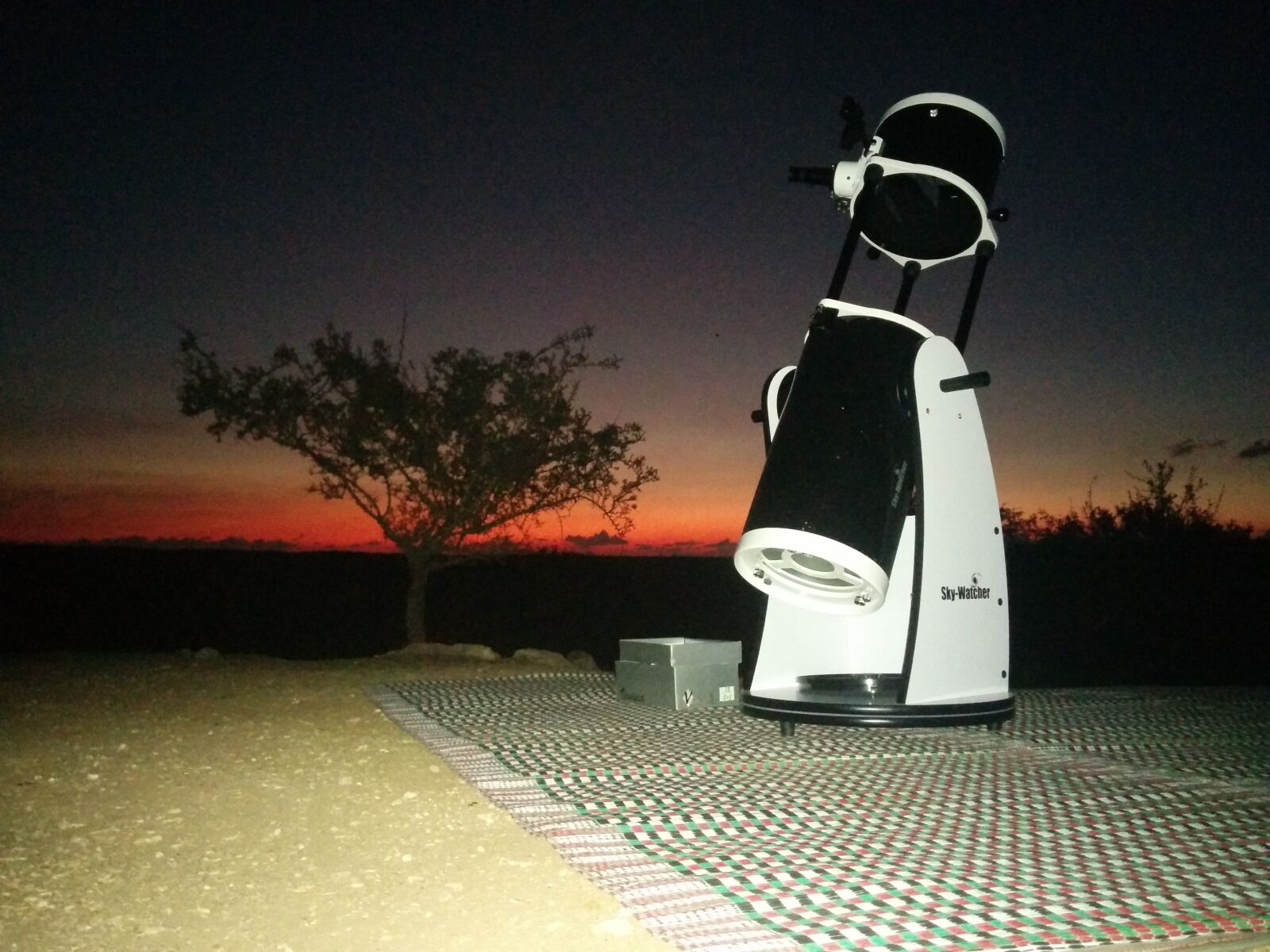 LG Nexus 5 sample photo. Telescope, astronomy, sky photography