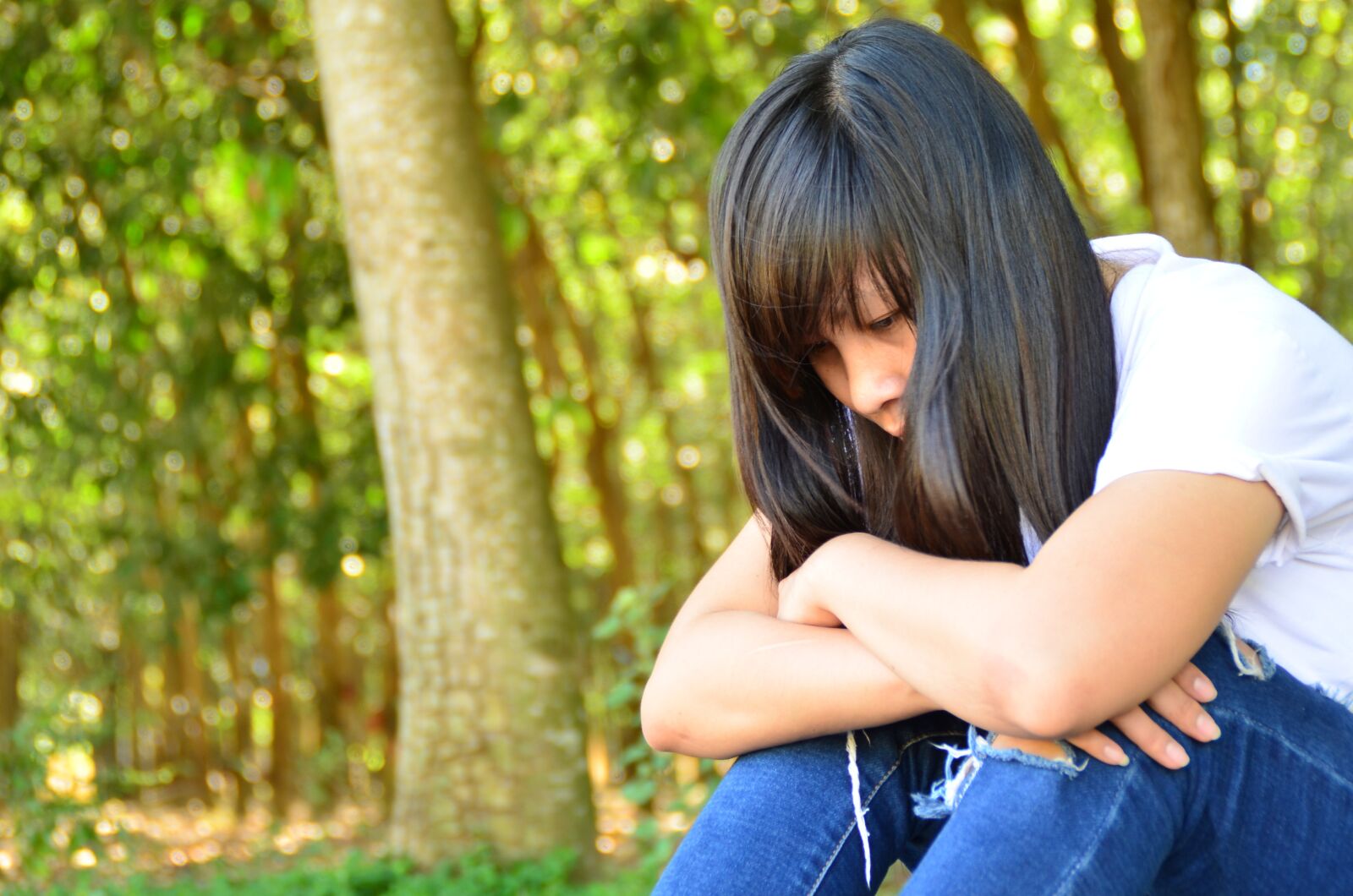 Nikon D5100 sample photo. Girl, sad, thinking photography