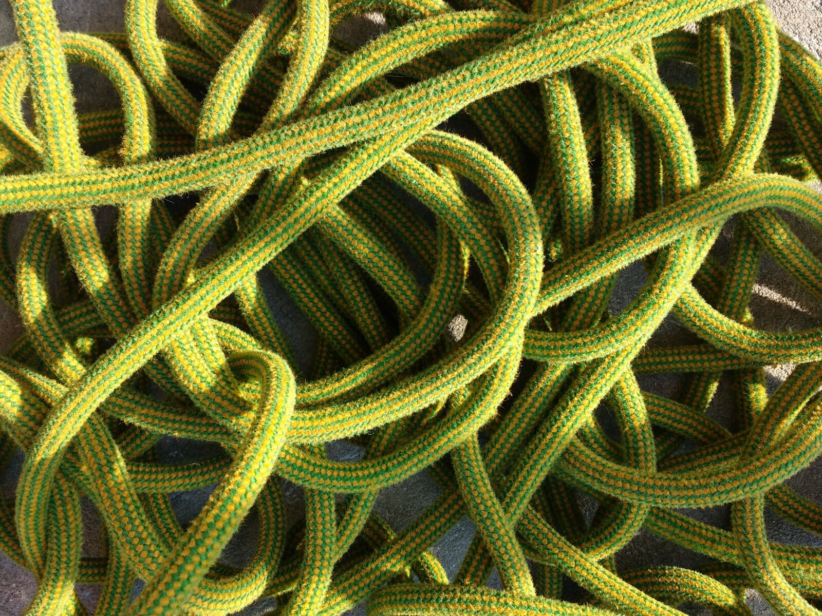 Motorola MotoG3 sample photo. Rope, devoured, grinding photography