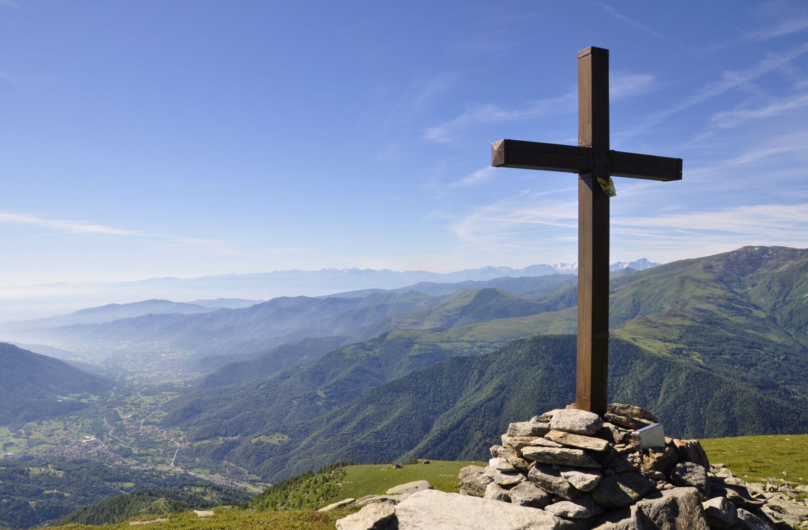 Nikon D5000 sample photo. Mountain, summit, cross photography