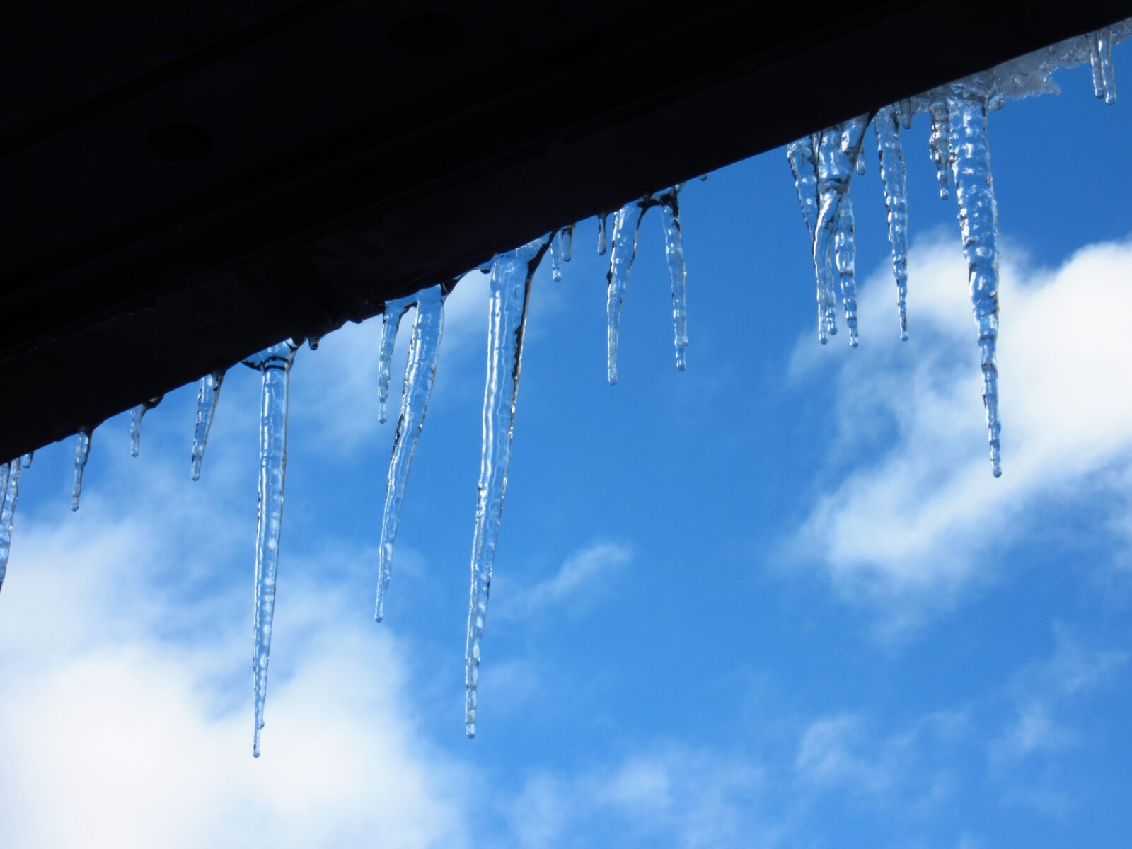 Canon PowerShot SX600 HS sample photo. Icicle, sky, ice cold photography