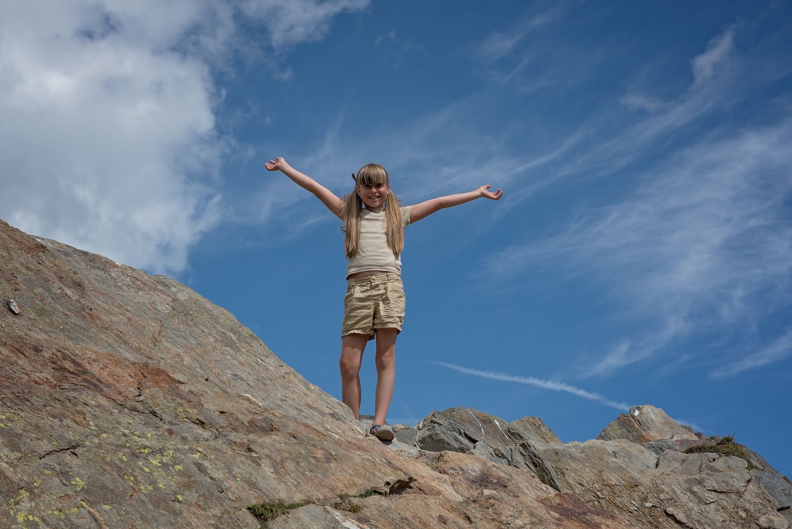 Nikon D750 sample photo. Child, girl, mountain photography