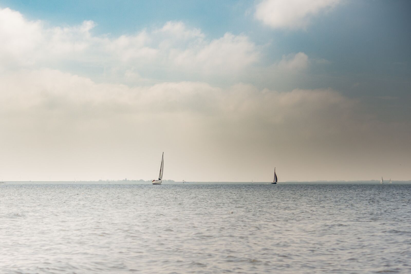 Nikon D600 sample photo. Sailing, boat, lake photography