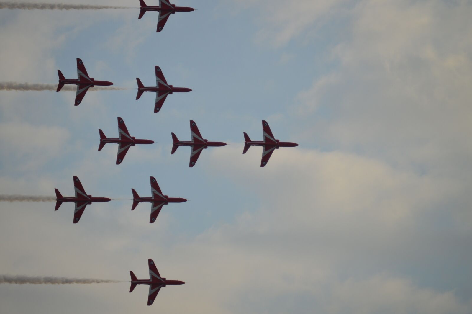 Nikon D3200 sample photo. Red arrows, smoke trails photography