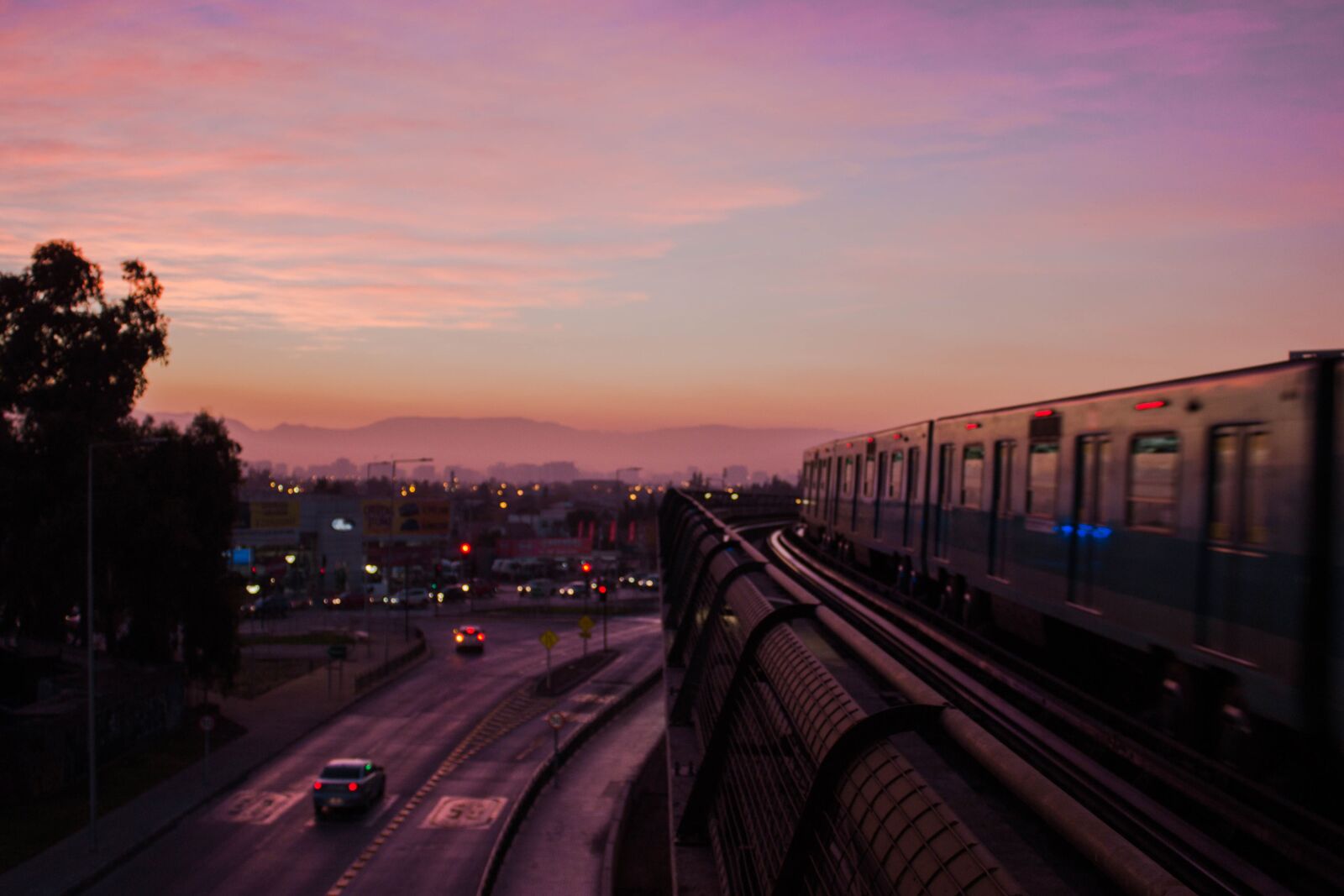 Canon EOS 1200D (EOS Rebel T5 / EOS Kiss X70 / EOS Hi) sample photo. Train, pedrero, sunset photography