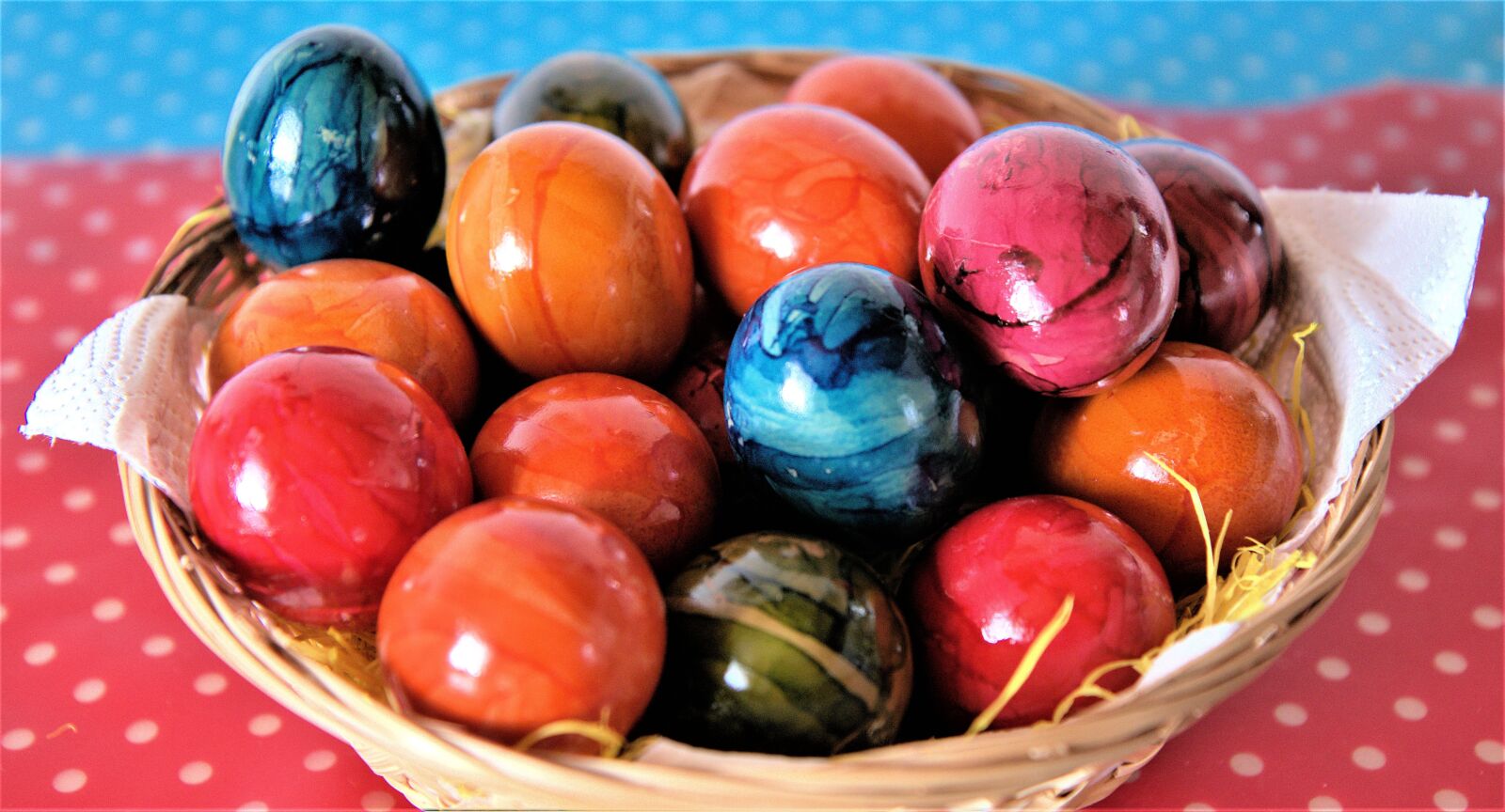 Canon EOS 80D sample photo. Easter basket with colorful photography