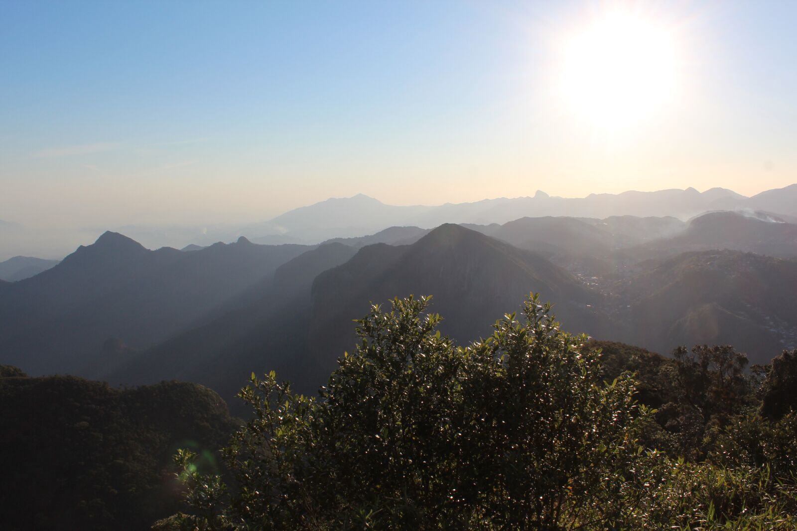 Canon EOS 600D (Rebel EOS T3i / EOS Kiss X5) sample photo. Nature, landscape, morning photography