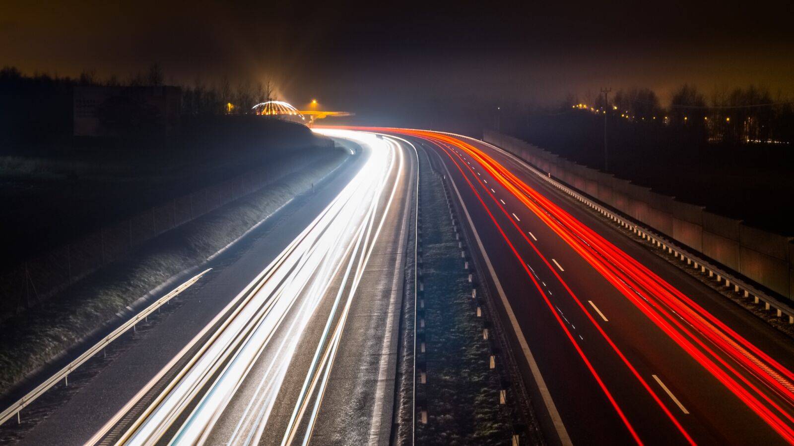 Olympus PEN E-PL6 sample photo. Traffic, highway, transport photography