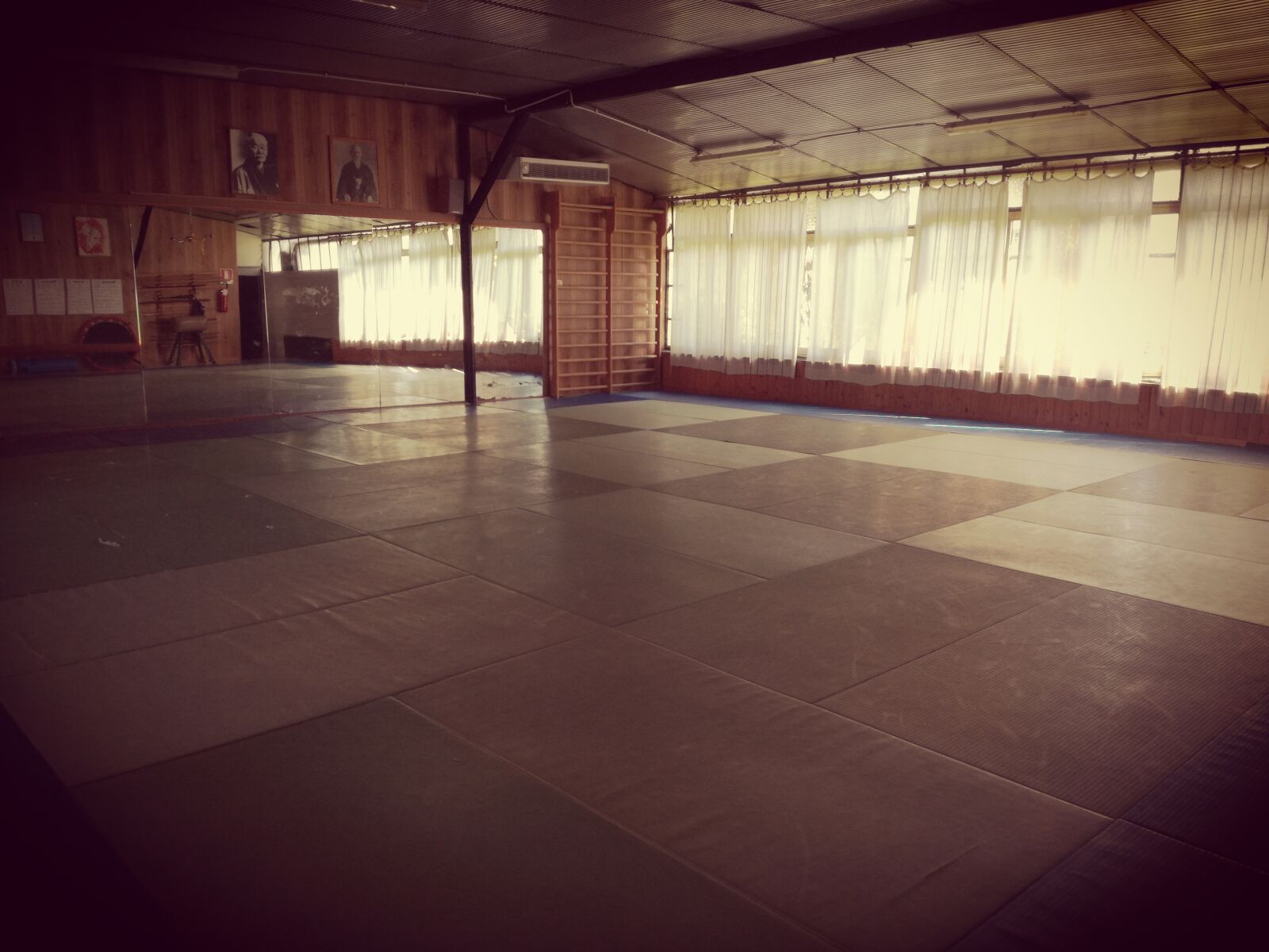HUAWEI P9 LITE sample photo. Tatami, dojo, palestra photography