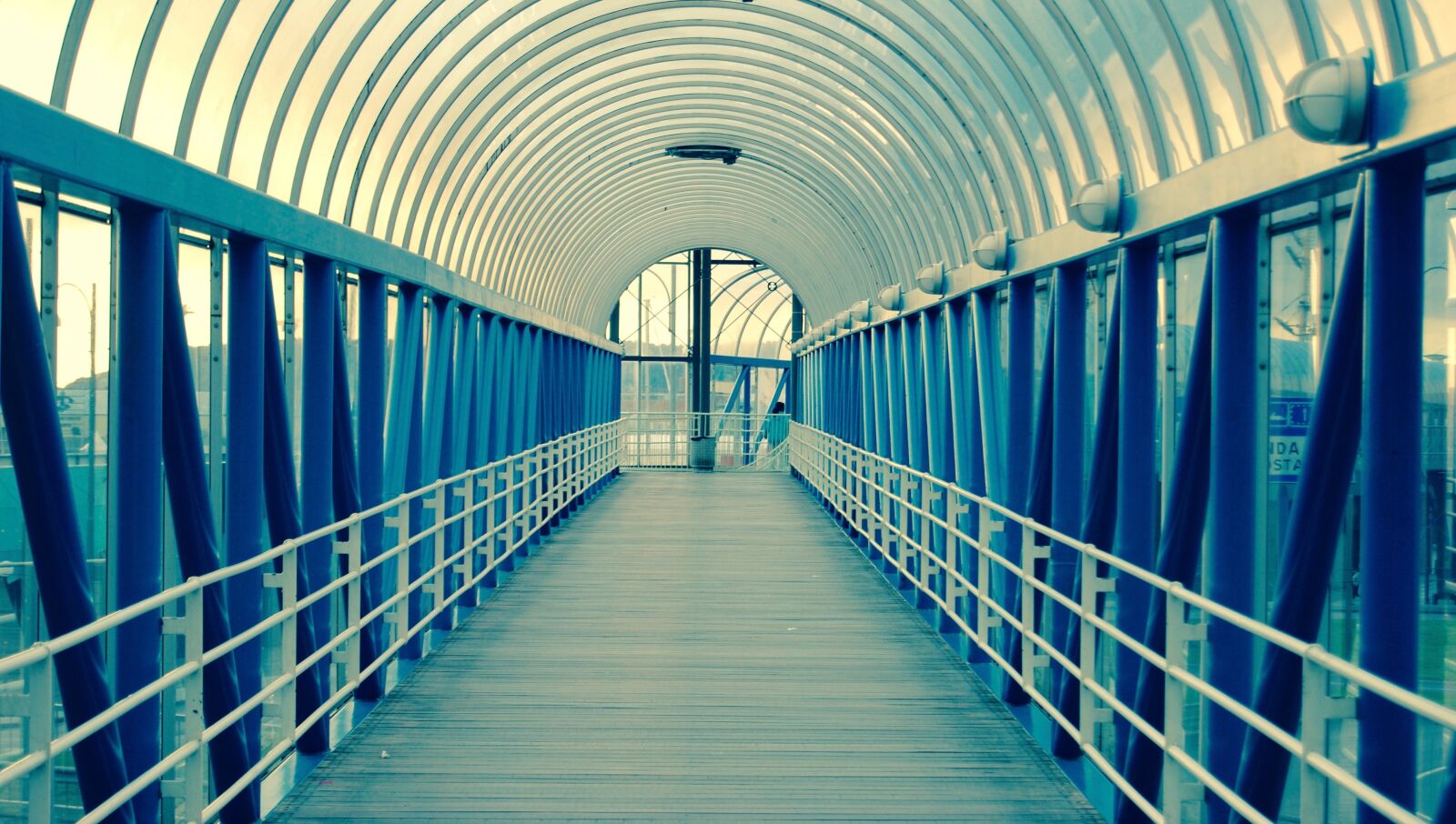 Nikon D40X sample photo. Subway, walkway, interior photography