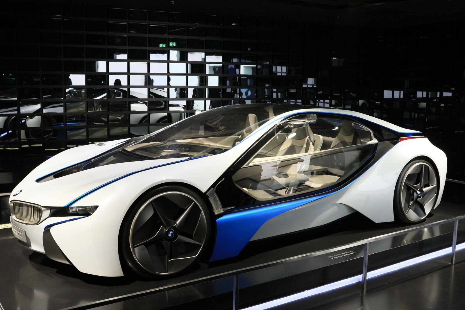 Canon EOS 7D Mark II sample photo. Bmw, car, vehicle photography