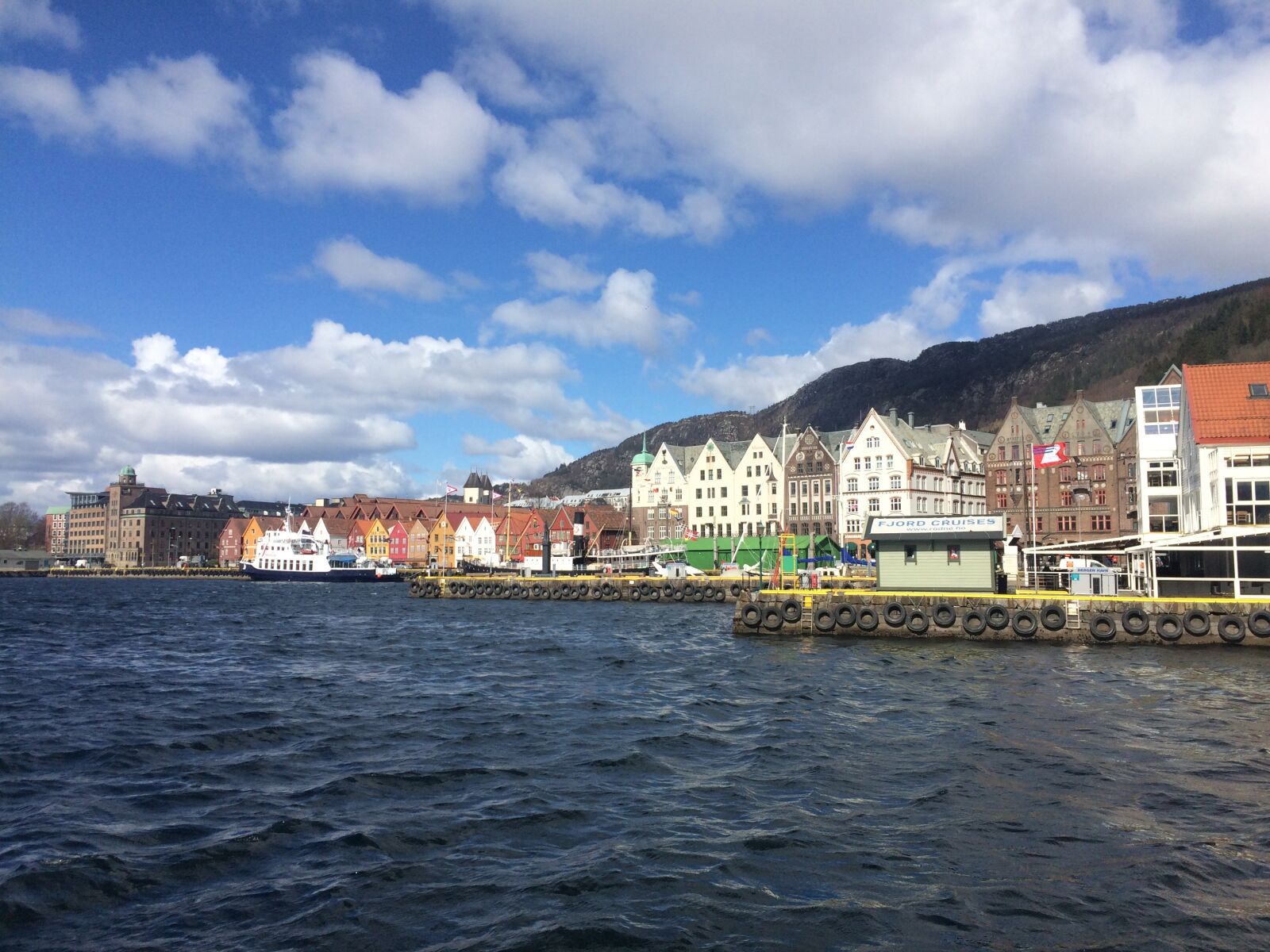 iPhone 5s back camera 4.15mm f/2.2 sample photo. Bergen, norway photography