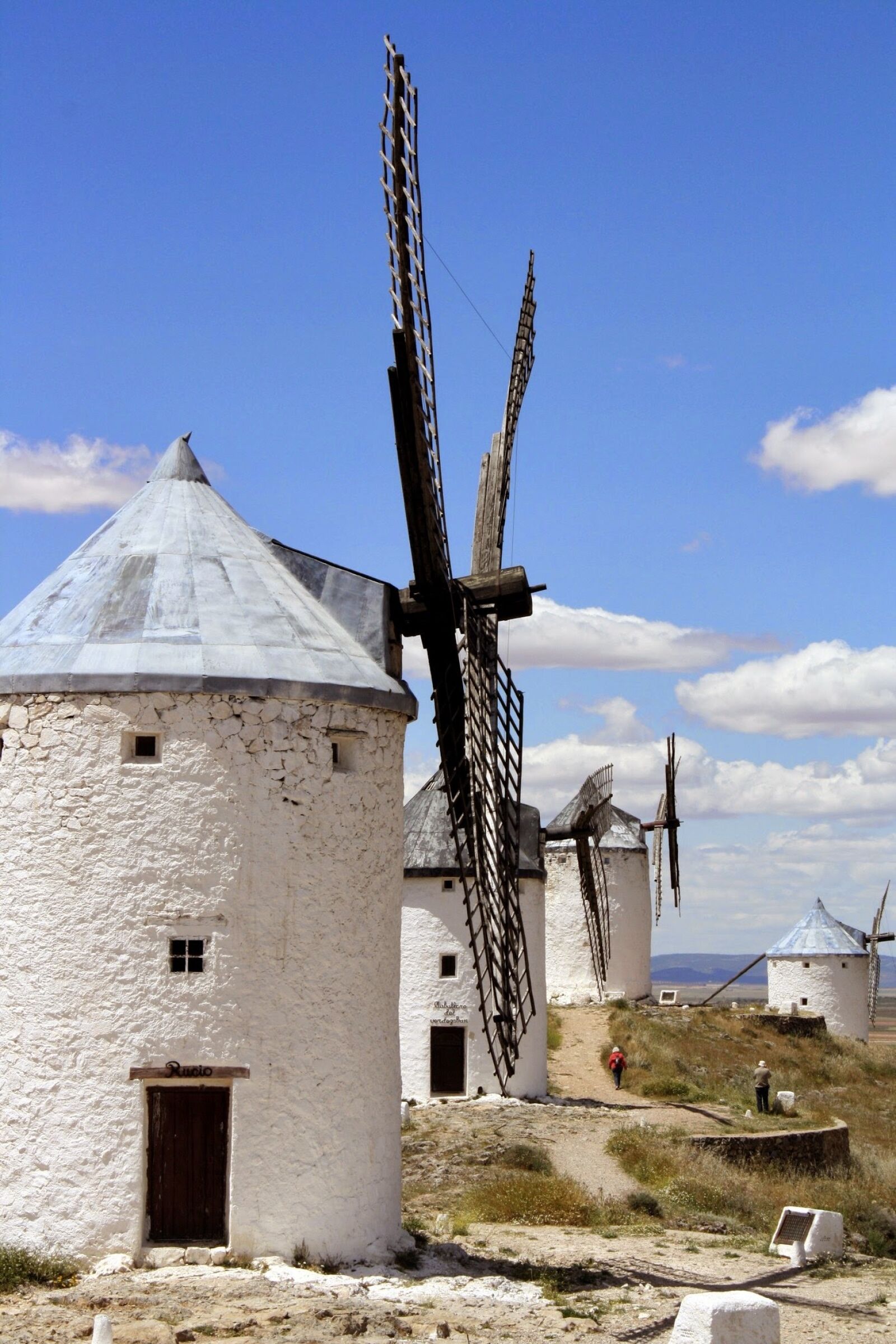 Canon EOS 1000D (EOS Digital Rebel XS / EOS Kiss F) sample photo. Spain, la mancha, history photography