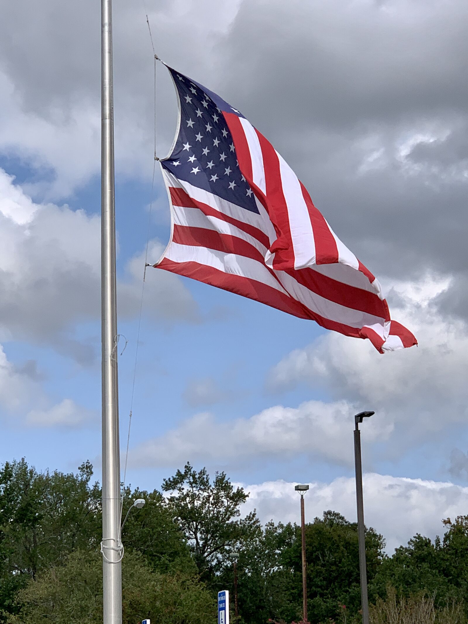 Apple iPhone XS Max + iPhone XS Max back dual camera 6mm f/2.4 sample photo. Flag, america, wind photography