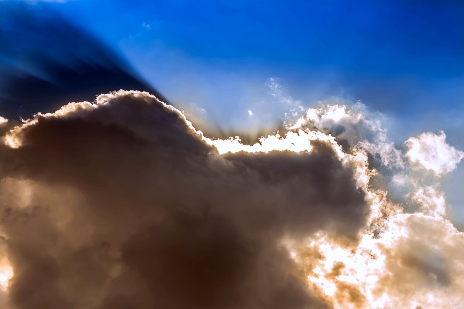 Canon EOS 650D (EOS Rebel T4i / EOS Kiss X6i) sample photo. Sky, clouds, dark clouds photography