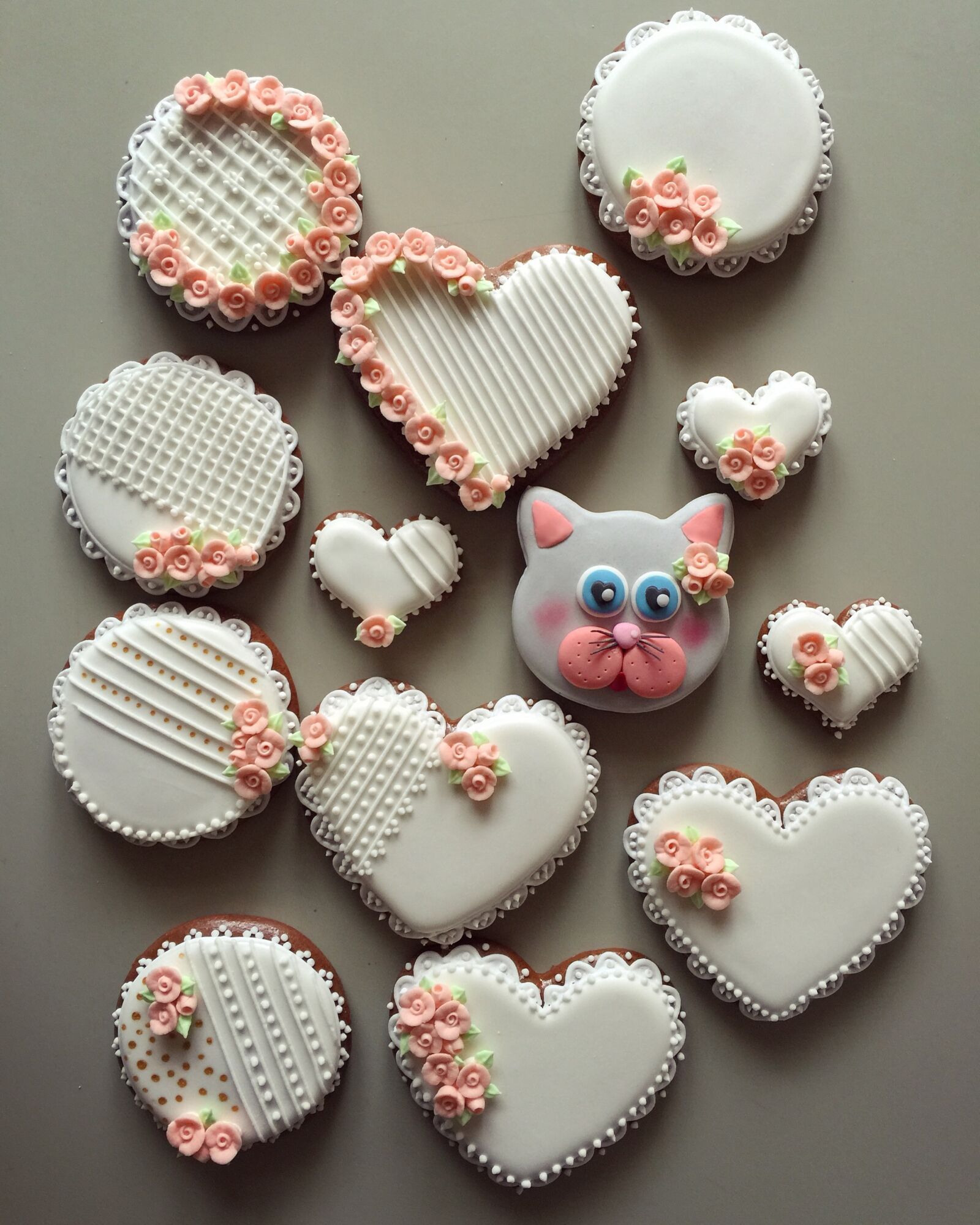 iPhone 6 Plus back camera 4.15mm f/2.2 sample photo. Gingerbreads, frosting, glace photography