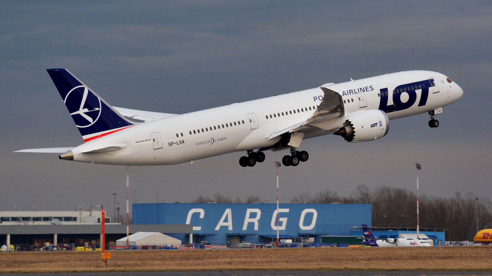 Nikon D7100 sample photo. The plane, airport, jet photography