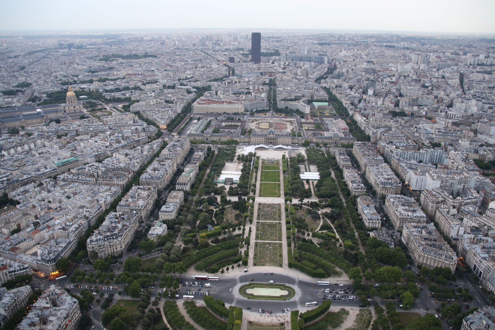 Canon EOS 7D Mark II sample photo. Buildings, capital, city, concrete photography