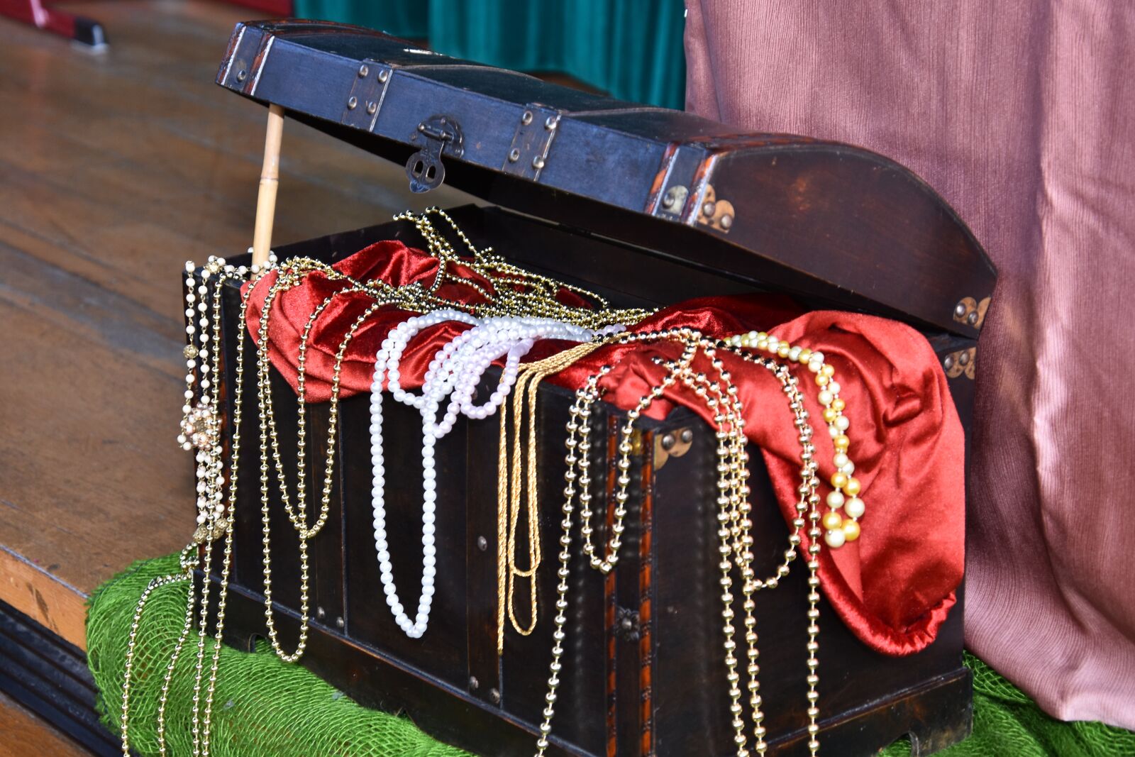 Nikon D7200 sample photo. Treasure, treasure chest photography