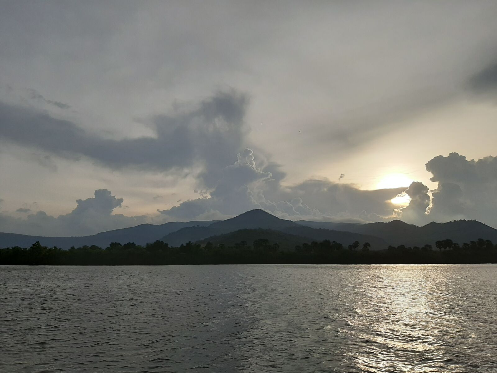 Samsung Galaxy A50 sample photo. Mountain, cambodia, khmer photography