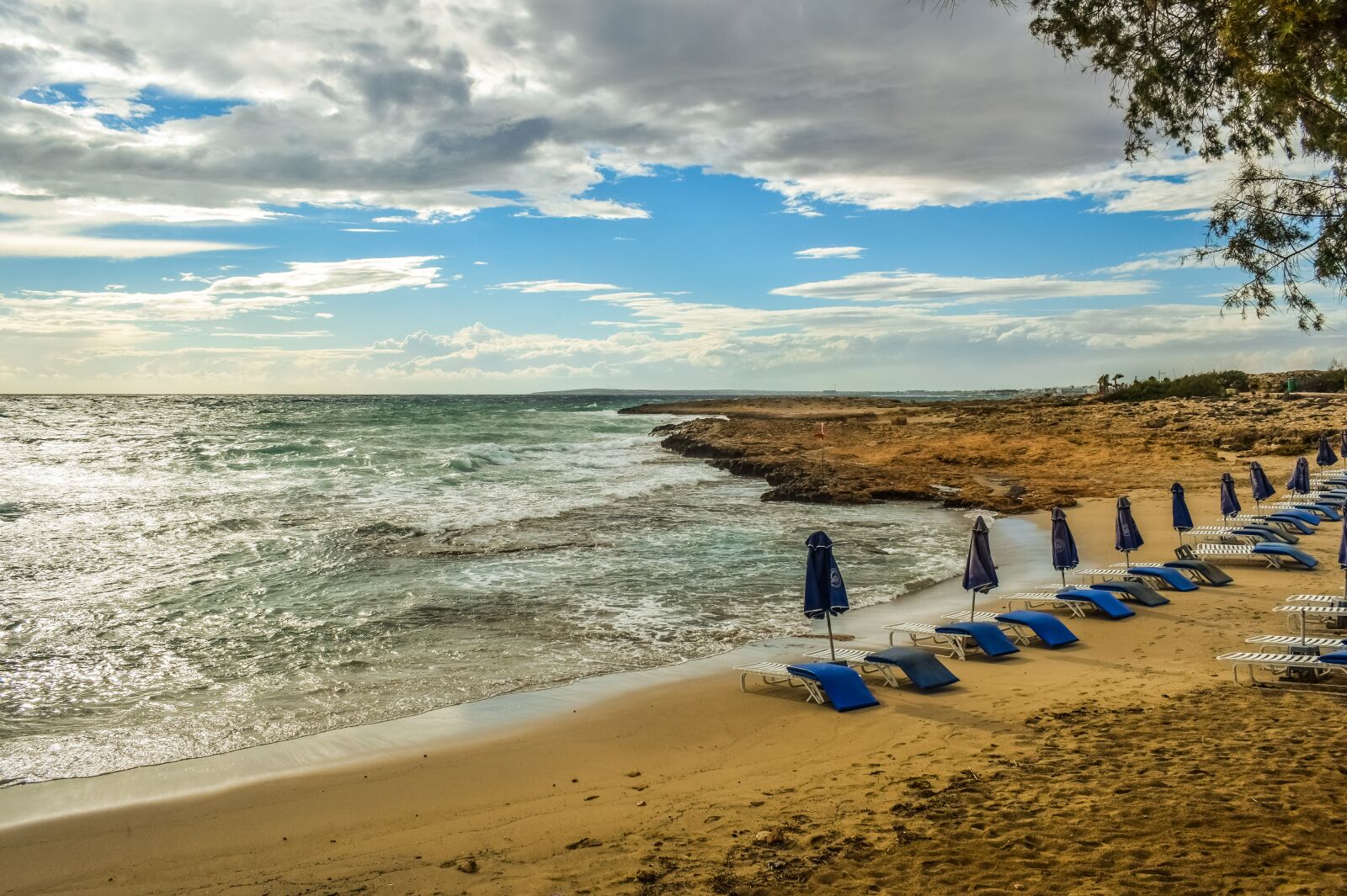 Nikon D3300 sample photo. Beach, empty, sea photography