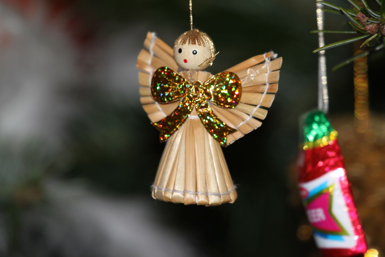 Canon EOS 500D (EOS Rebel T1i / EOS Kiss X3) sample photo. Deco, christmas ornaments, christmas photography