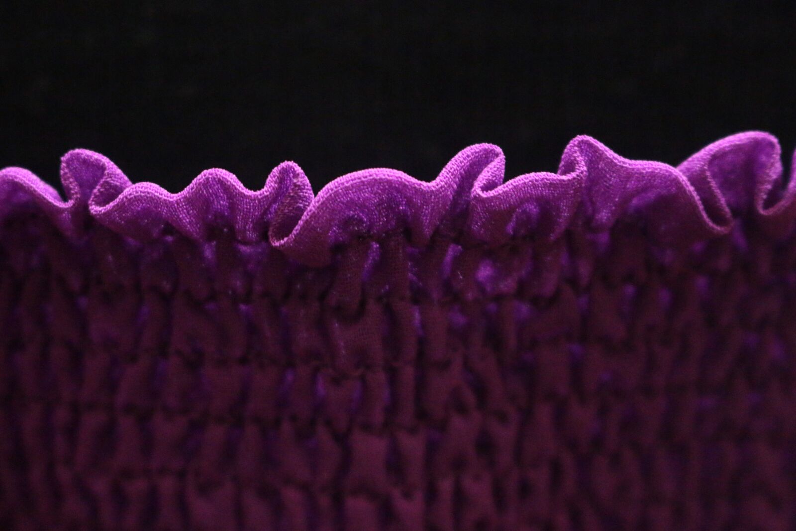 Canon EOS 70D sample photo. Ruffle, elastic, illuminated photography