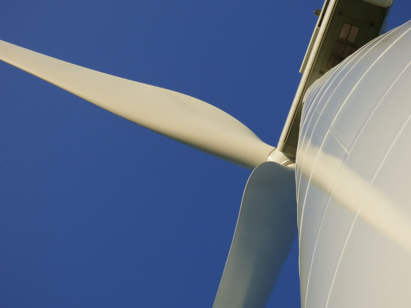 Panasonic DMC-FZ72 sample photo. Wind turbine, wind, electric photography