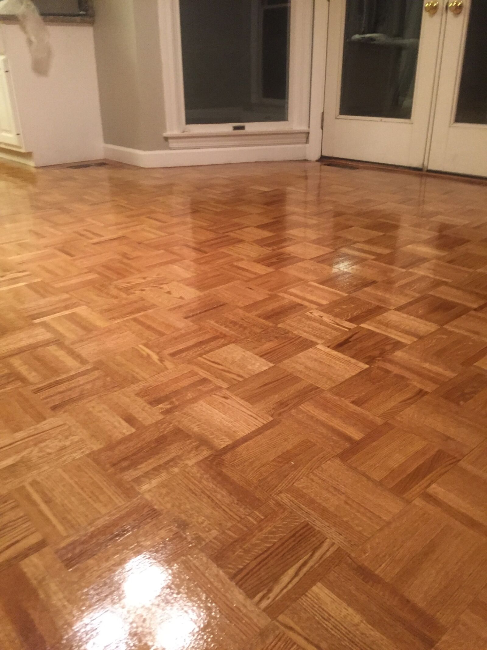 iPhone 6 back camera 4.15mm f/2.2 sample photo. Hardwood, w, w, flooring photography