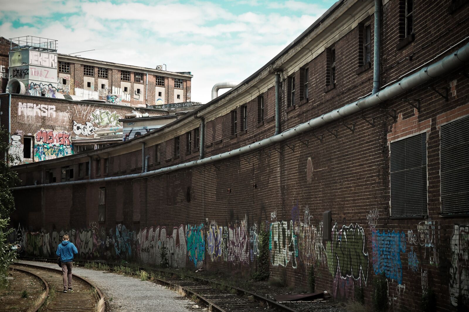 Olympus OM-D E-M10 sample photo. Lost places, factory, old photography