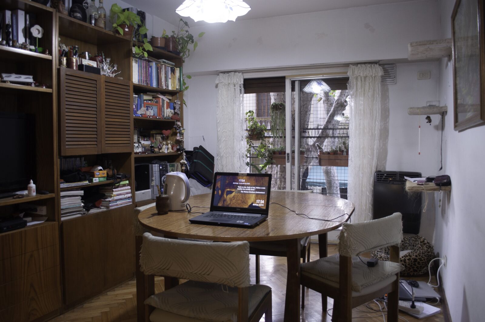 Nikon D5000 sample photo. People, work, house photography