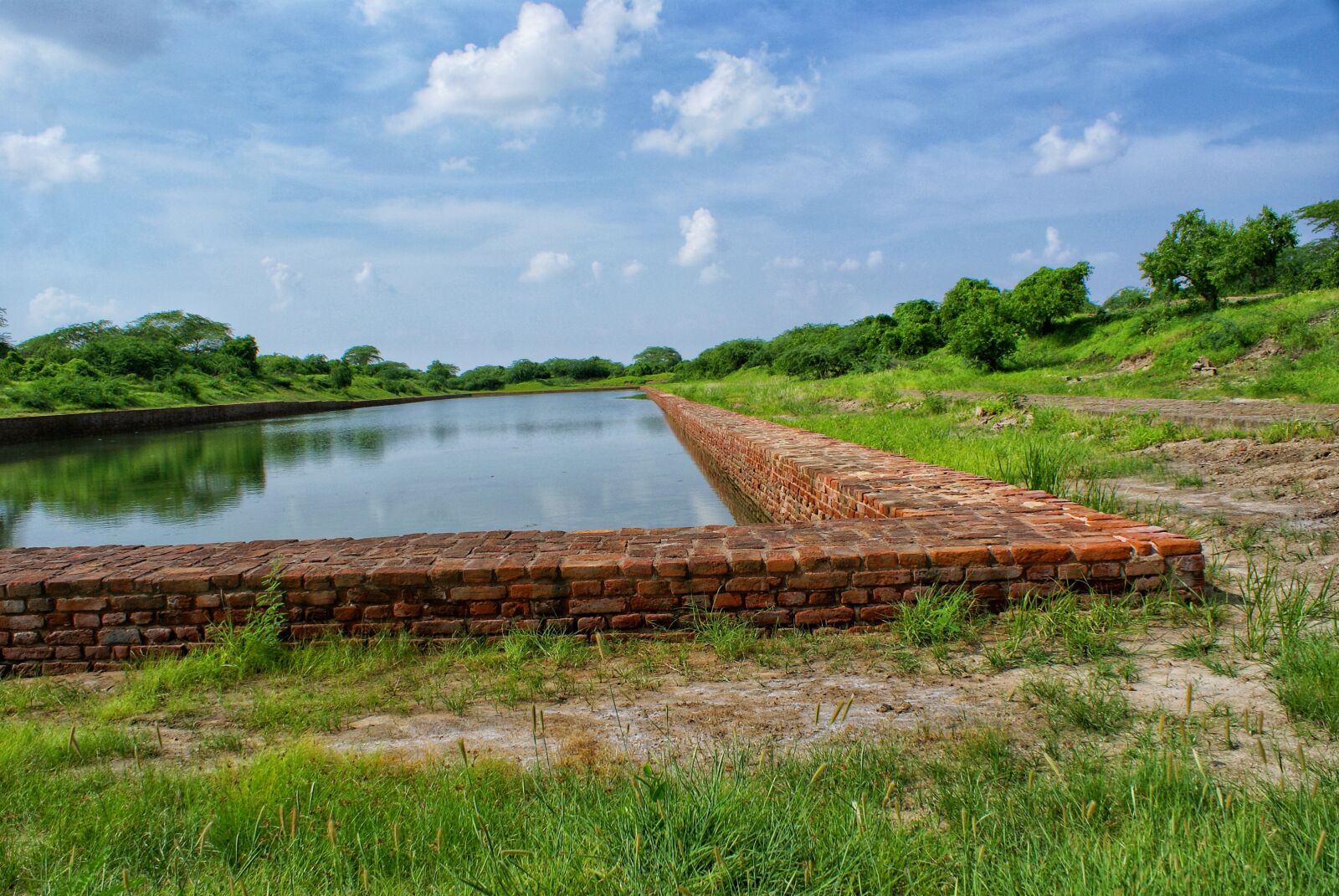 Sony Alpha DSLR-A100 sample photo. Ancient, lothal, place photography