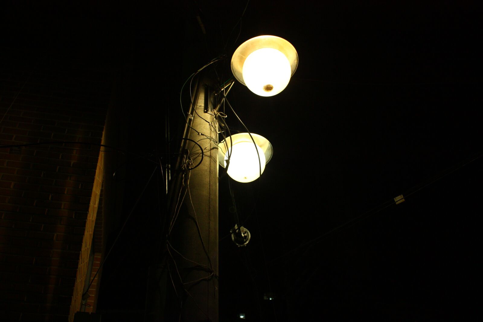Canon EOS 450D (EOS Rebel XSi / EOS Kiss X2) sample photo. Street lights, lights, in photography